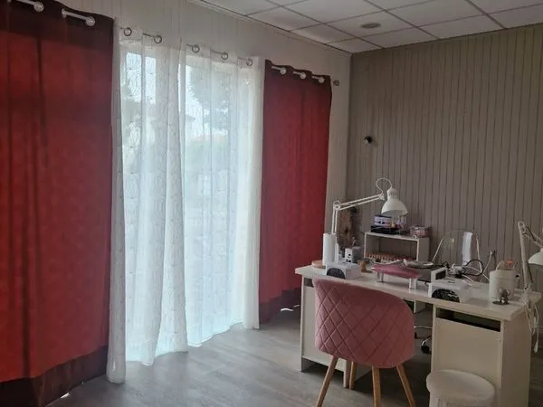 A louer Espace professionnel au sein d'un salon de coiffure