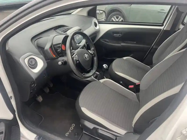 Toyota Aygo 1.0 vvt-i — photo 27