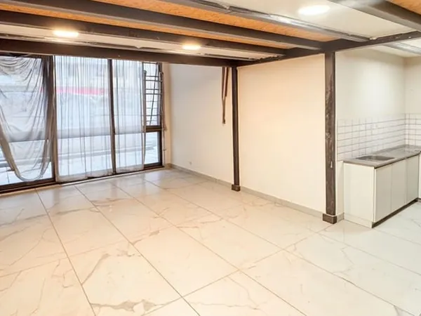 Local commercial 74 m²