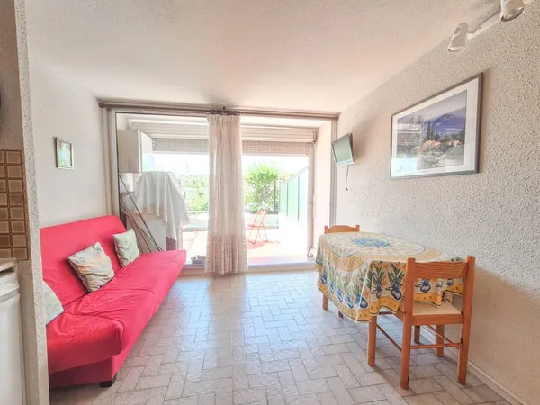 T2 avec sa grande terrasse ensoleillée