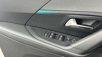 Peugeot 2008 1.5 BlueHDi 110ch S&S Allure Pack — photo 19