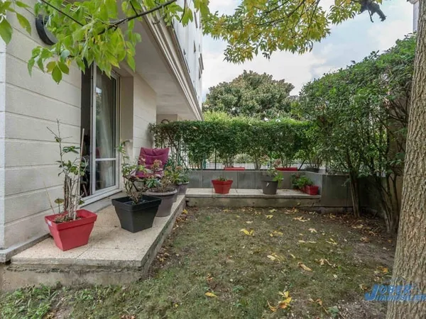 Studio 1 pièce 33 m²
