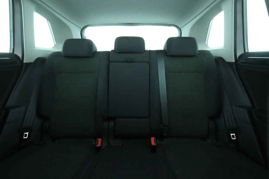 Volkswagen Tiguan 1.4 eHybrid Elegance DSG6 — photo 14