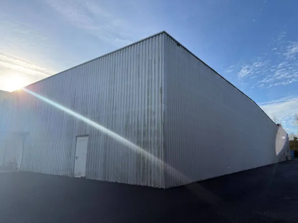 Local d'activité 2172 m²