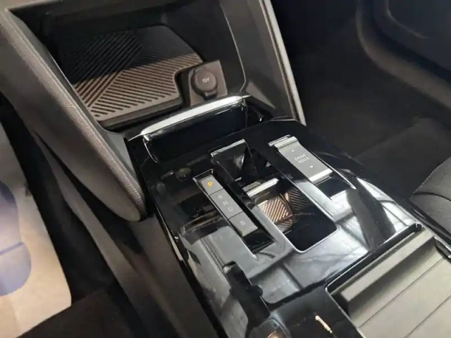 Citroën C4 e- 136 ch autonomie standard  automatique — photo 17