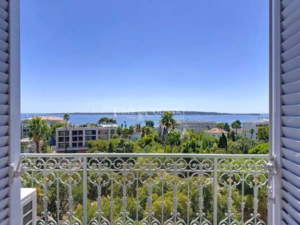 Vente Appartement Bourgeois Vue Mer à Cannes