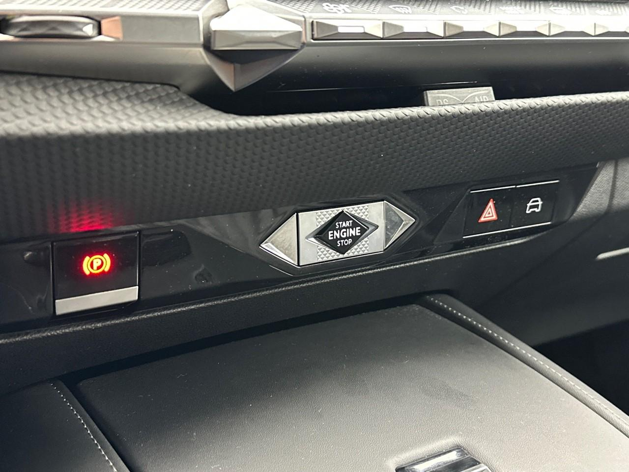 Ds Ds 4 puretech 180 eat8 rivoli — photo 26