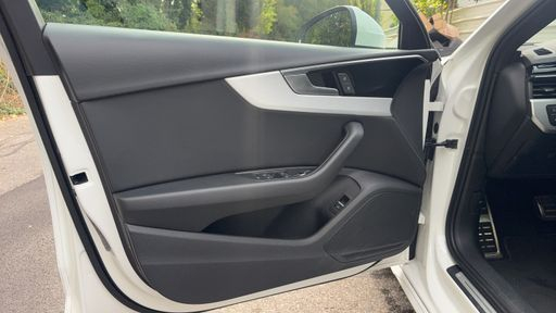 Audi A4 Avant 35 TDI 163 Mild Hybrid S-Tronic 7 - S Line – 2021 – 151865 km – Hybride diesel – Boîte Automatique — photo 22