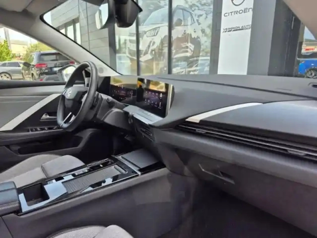 Opel Astra vi 1.2 turbo 130ch auto elegance business — photo 31
