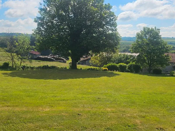 Terrain a bâtir