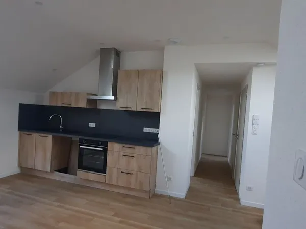 JEUXEY loue appartement F4 76m2 60m2 loi carrez