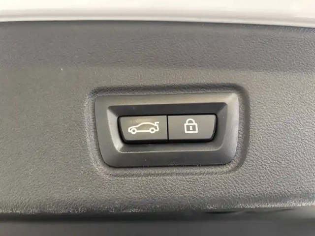 Bmw I4 edrive40 340 ch bva — photo 18