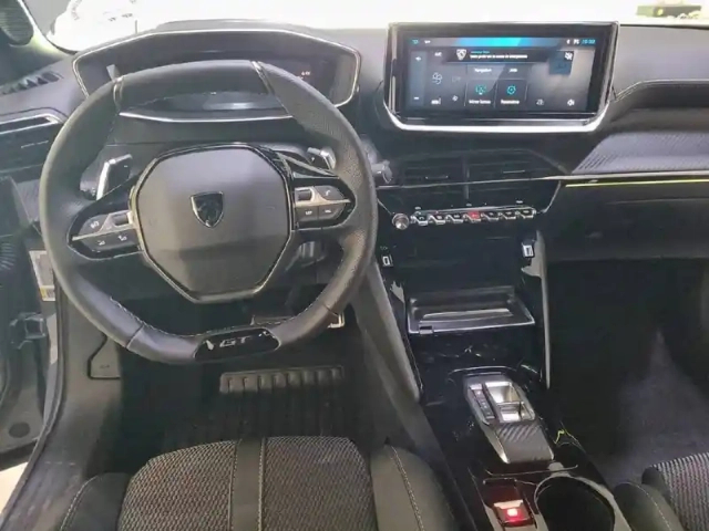 Peugeot 2008 hybrid 145 e-dcs6 — photo 66