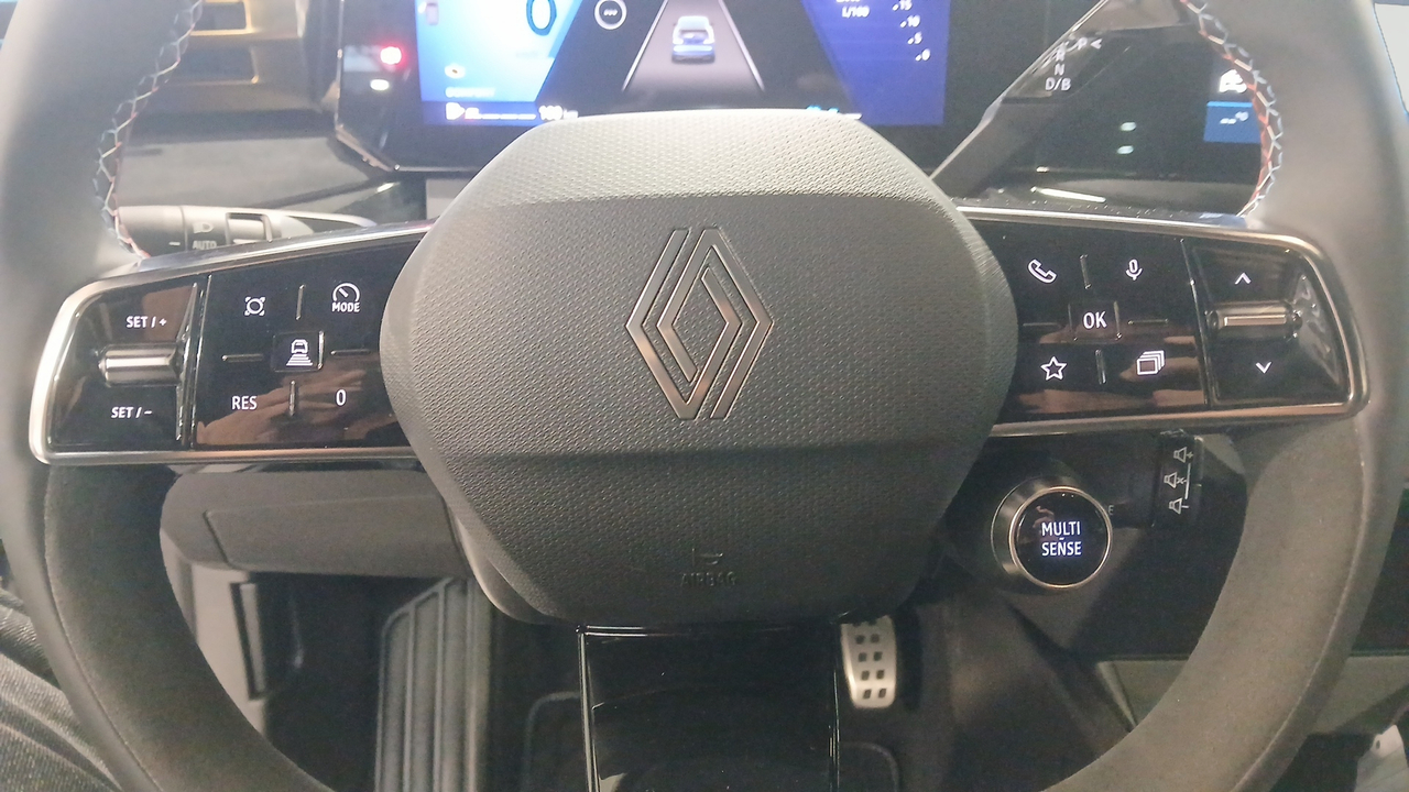 Renault Clio E-Tech full hybrid 160 ch — photo 19