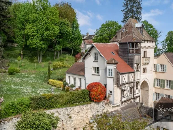 Porte Saint Côme Propriété historique à Luzarches