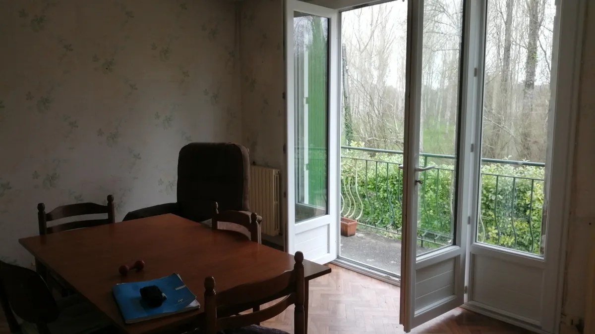 Photo 3