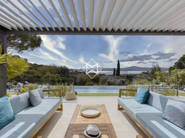 Villa 7 pièces 300 m²
