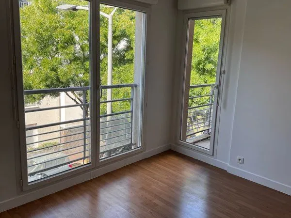 À louer beau 2 pièces 49,3 m2 neuf + balcon + parking
