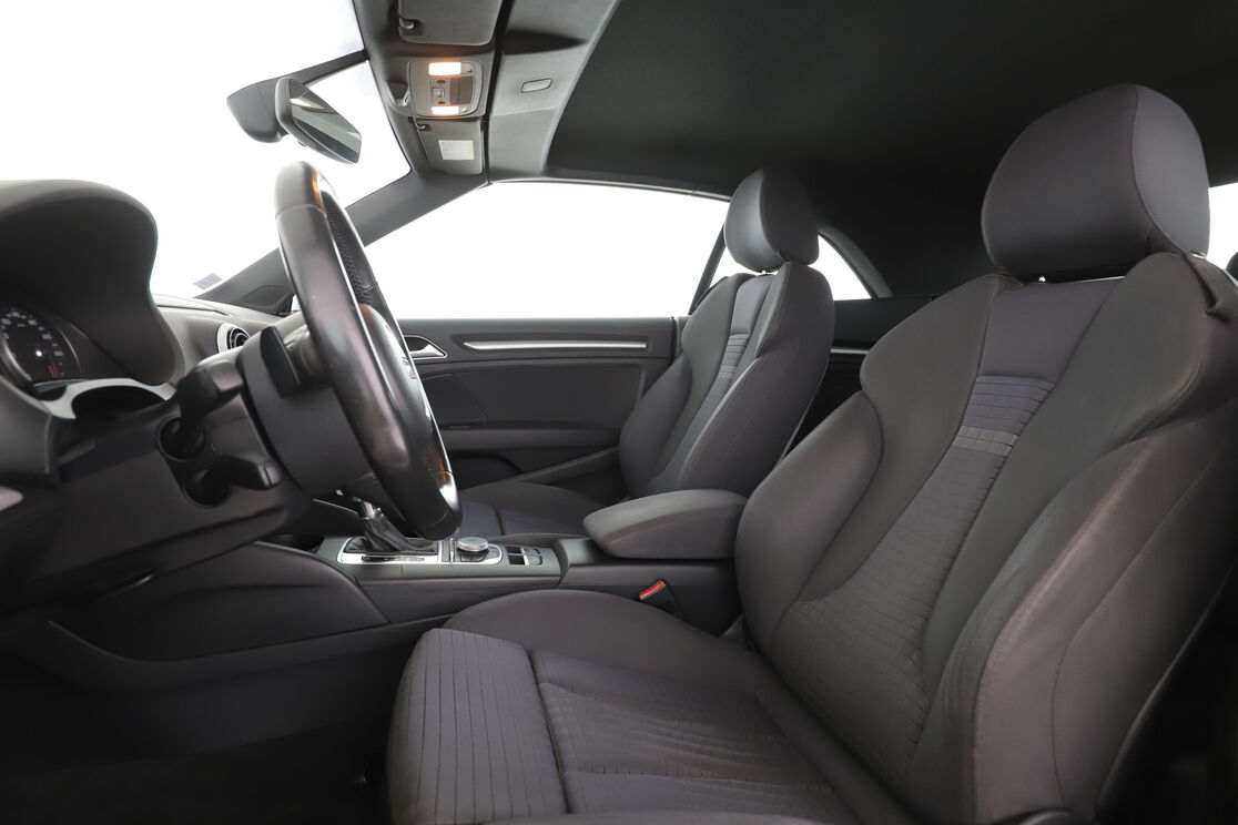 Audi A3 Cabriolet 2.0 TDI S Tronic — photo 9