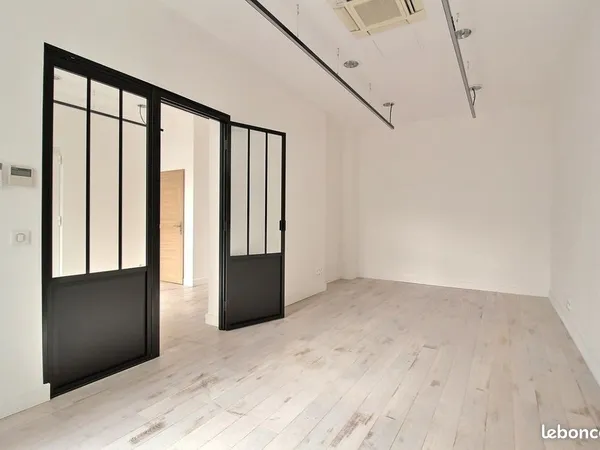 Bureaux 43 m²