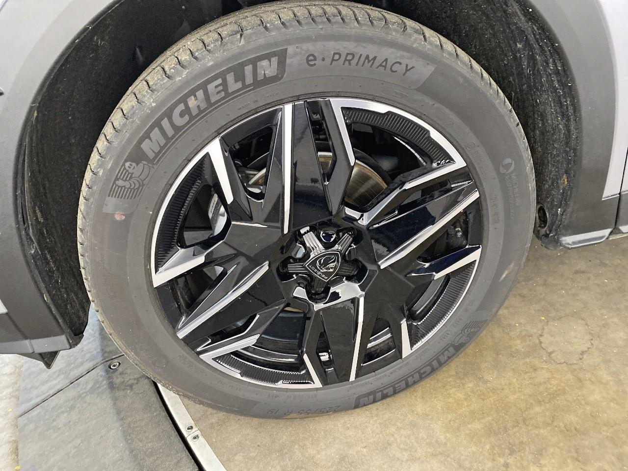Peugeot 3008 hybrid 145 e-dcs6 allure — photo 11