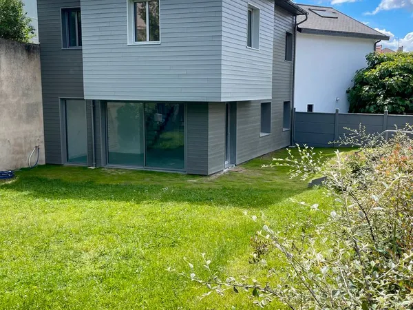 Maison récente T4 de 110 m² avec 200 m² de jardin - Nogent-sur-Marne