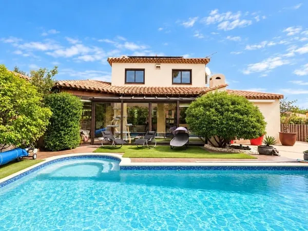 Mas Vermeil : Jolie villa avec piscine