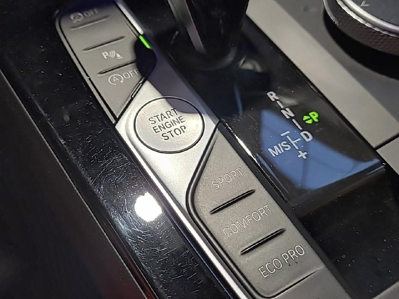 Bmw Serie 1 18i 140 ch dkg7 luxury — photo 28
