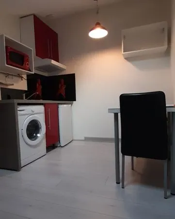 T2 meublé quartier Mairie 390 libre au 1er Novembre
