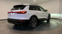Audi Q6 E-Tron e-tron 306ch performance S line — photo 5