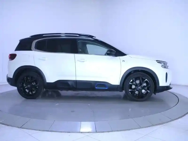 Citroën C5 Aircross hybride rechargeable 225 e-eat8 — photo 24