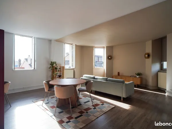 Elégant T2 - 70 m² - Au pied de la gare