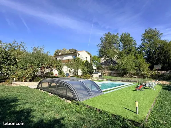Pavillon+4 chbres+parc 2058M²+piscine