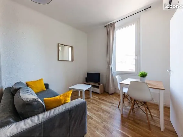 T1 meublé 26 m² - Balcon, climatisation - La Plaine