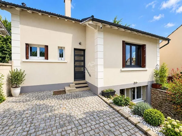 Maison 6 pièces 105 m²