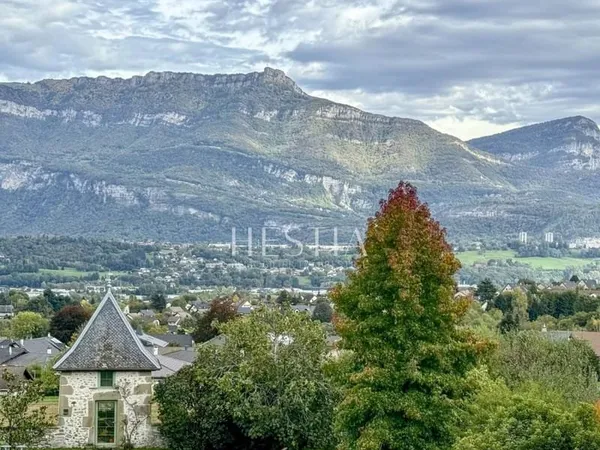 Maison 20 pièces 355 m²