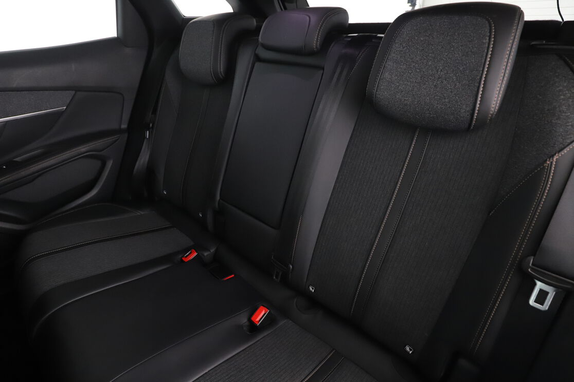 Peugeot 3008 1.6 THP GT Line EAT6 — photo 13
