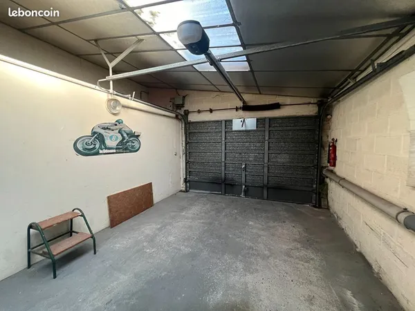 Entrepôt 160 m² SAINT QUENTIN