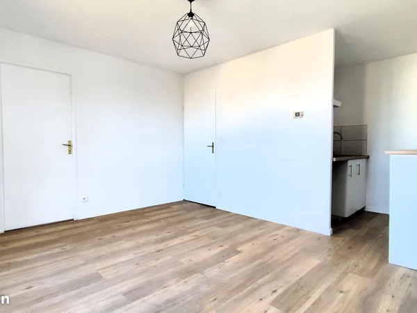T2 34m² avec terrasse et parking à Toulouse centre (Port Saint Sauveur)