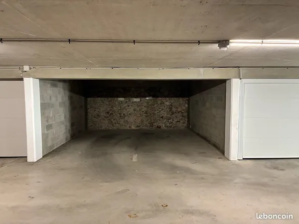 Garage Box double en Centre Ville