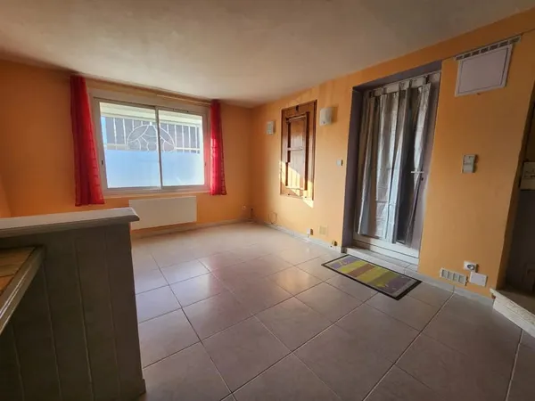 Rognac - Maison de Village T2