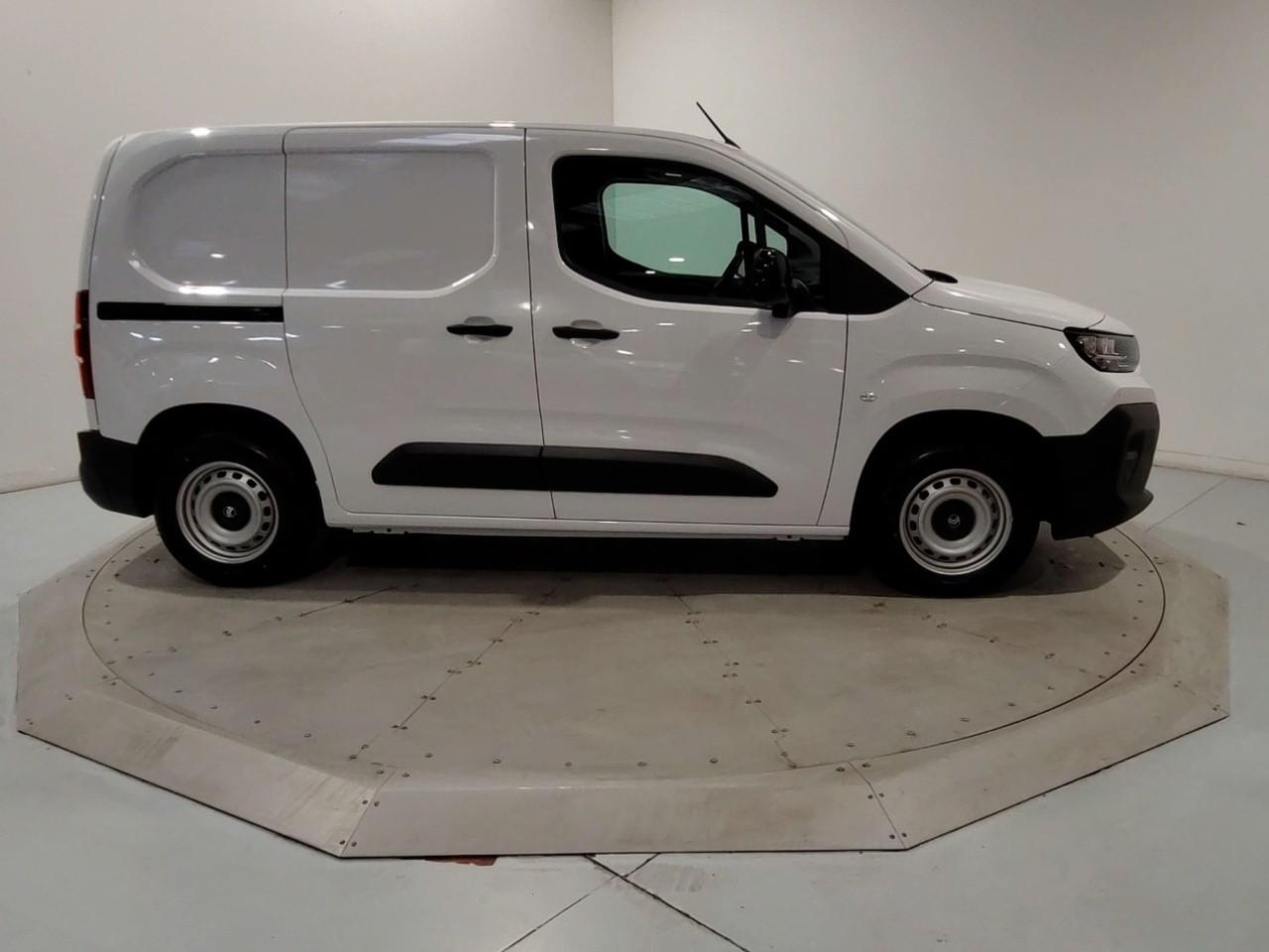 Citroën Berlingo van m diesel 100 ch manuelle — photo 6