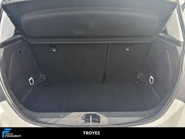 Opel Corsa 1.4 turbo 100 ch design 120 ans — photo 6