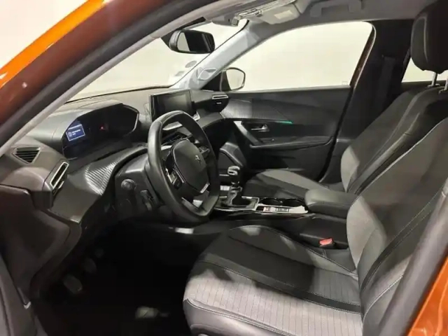 Peugeot 2008 1.2 130 s&amp;s allure gps radars carplay — photo 10