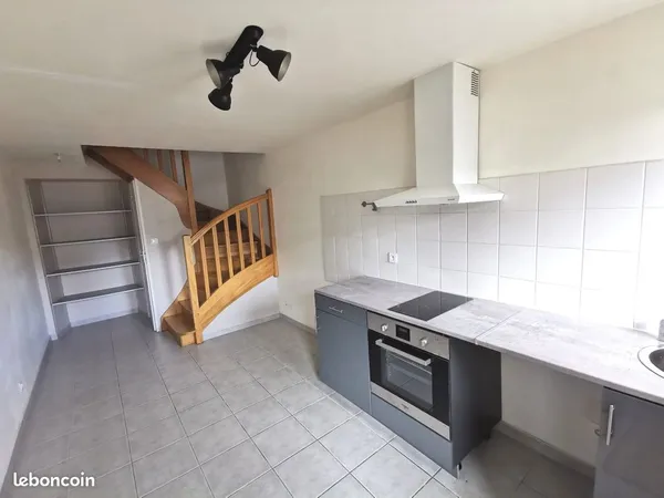 Maison 57m², disponible 25 septembre, vide, non fumeur