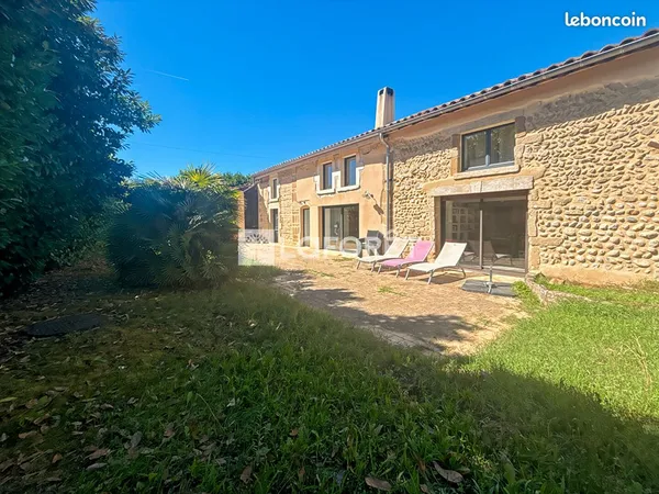 Maison 7 pièces 232 m²