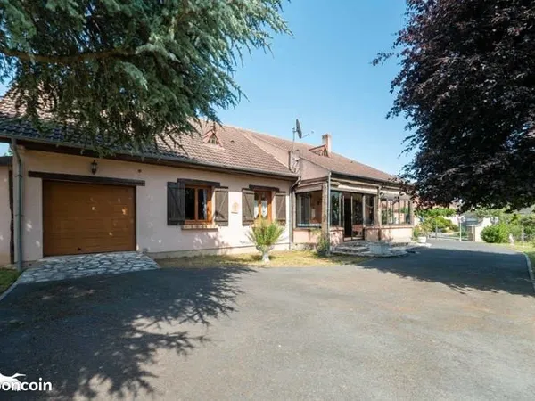 Maison 5 pièces 137 m²