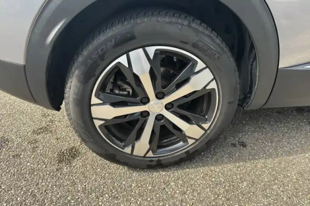 Peugeot 3008 puretech 130ch s&amp;s eat8 — photo 14