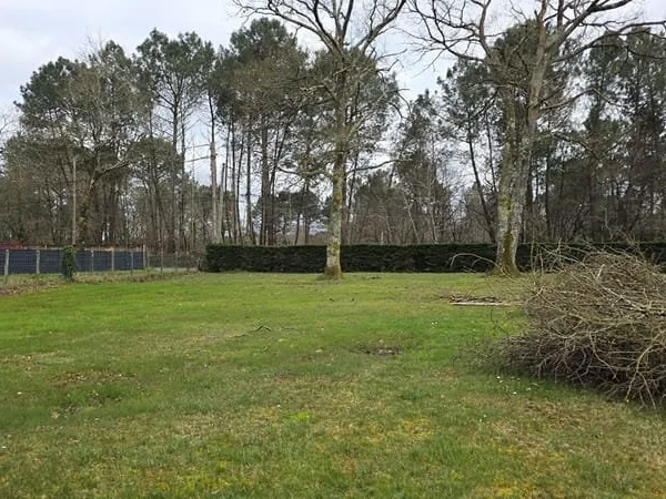 Terrain 1340m² St Jean d'illac limite Cestas