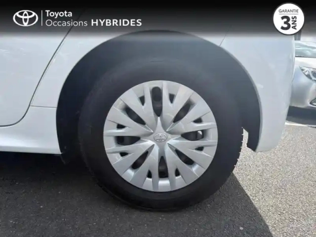 Toyota Yaris 116h dynamic business 5p — photo 8